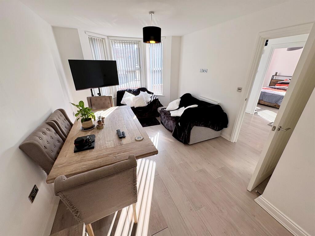 Apartment in St Neots, Eaton Ford - More