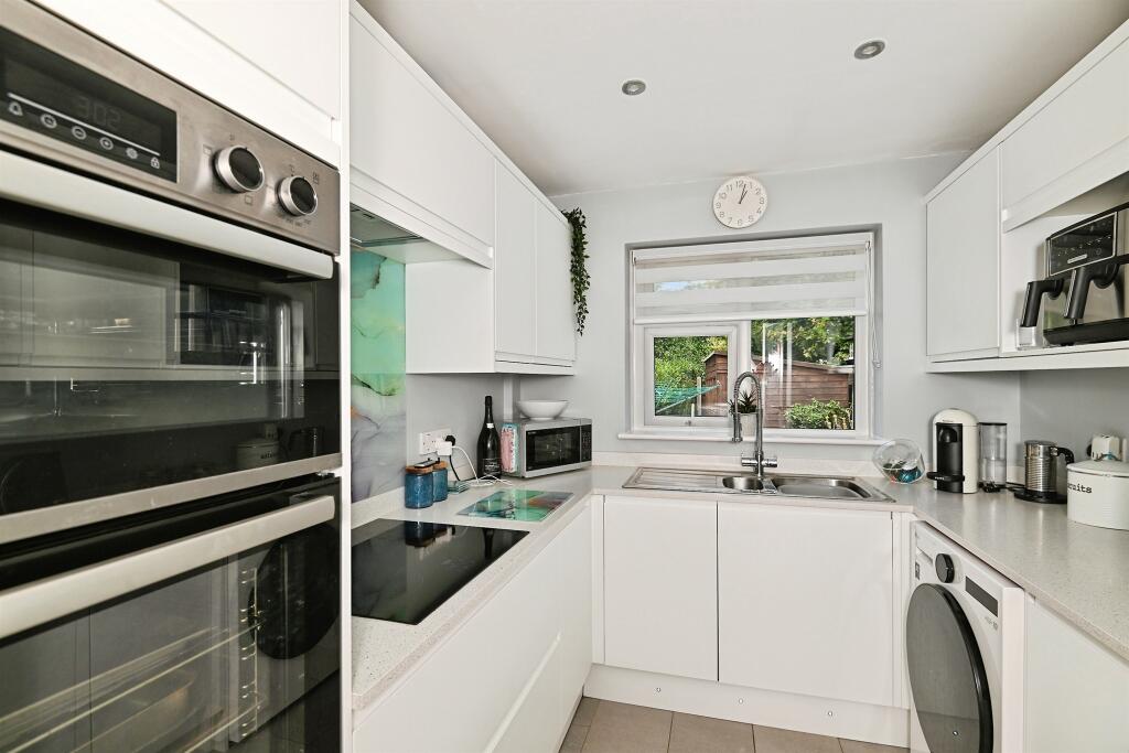 House in Maidstone, Bearsted - View 2