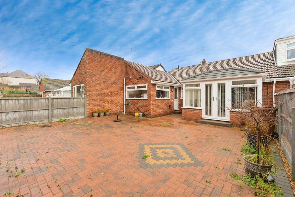 Main image of property: Howbeck Close, Prenton