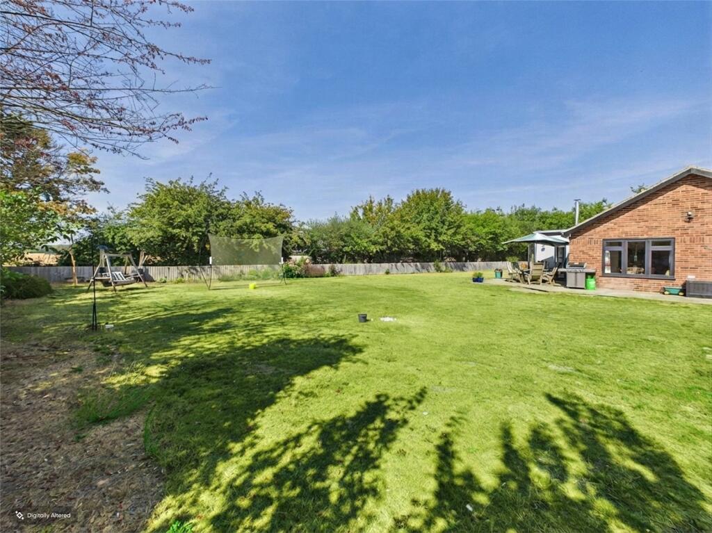 House in Ipswich, Bentley - View 3