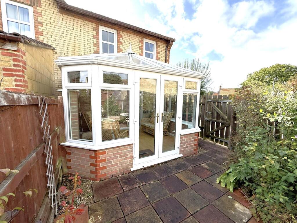 Chivers Road, Pewsham, Chippenham photo 2