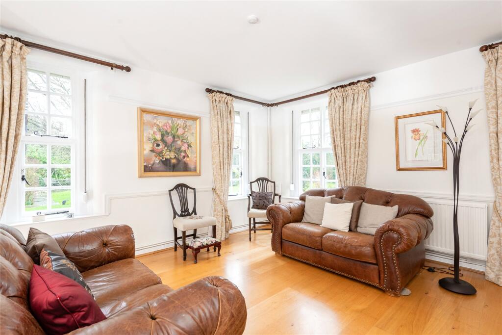 House in Stevenage - More