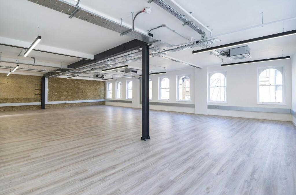 1st floor office space