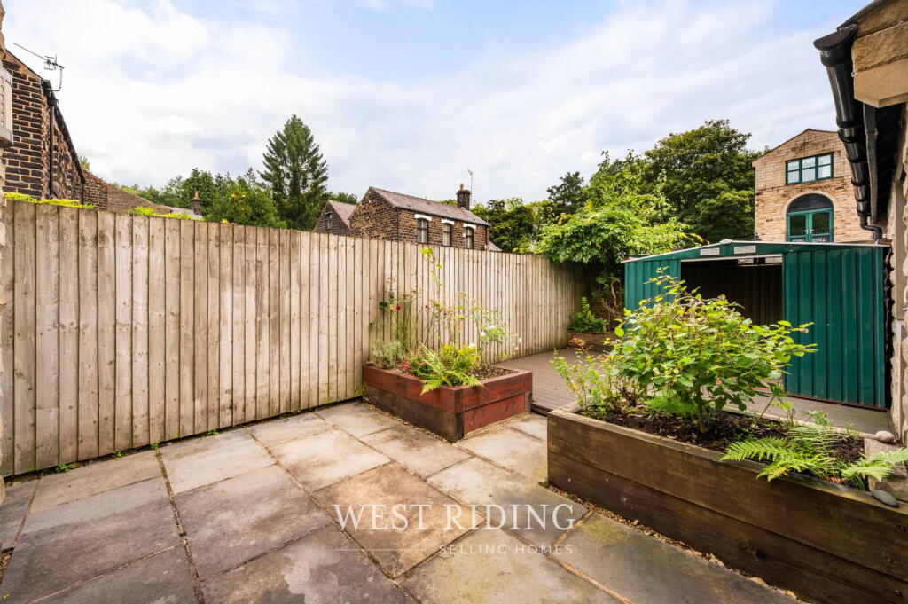 House in Oldham - View 5