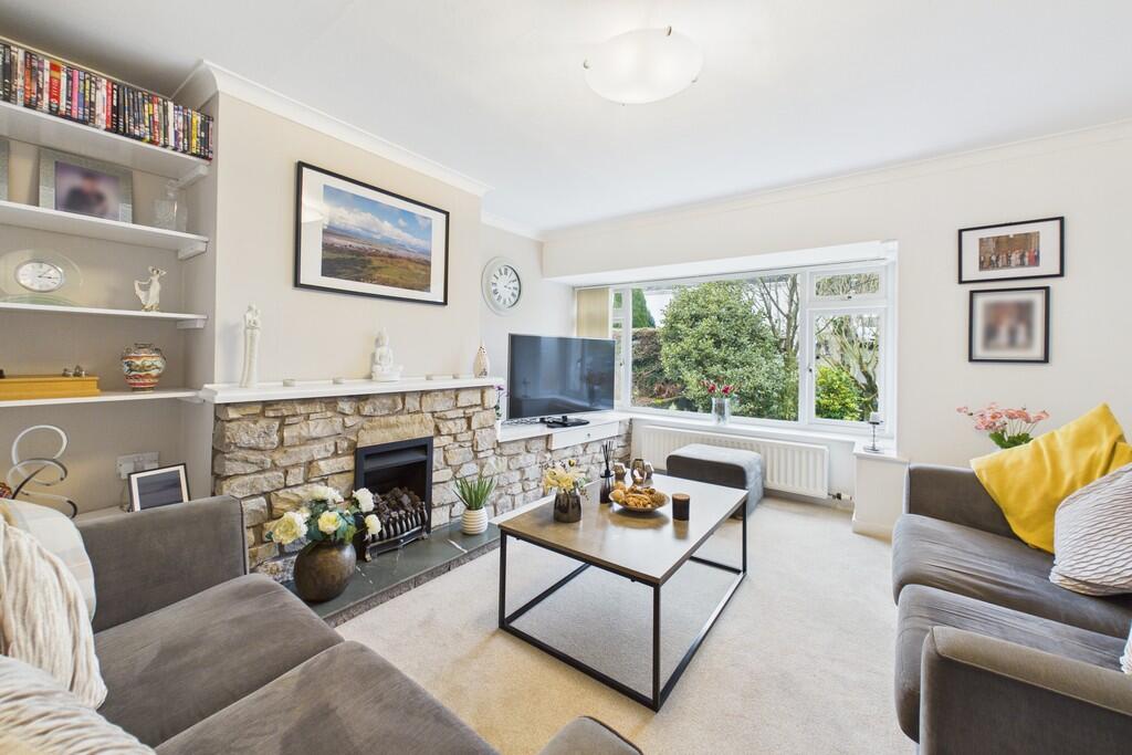 36 Plantation Avenue, Arnside, Cumbria, LA5 0HX photo 2