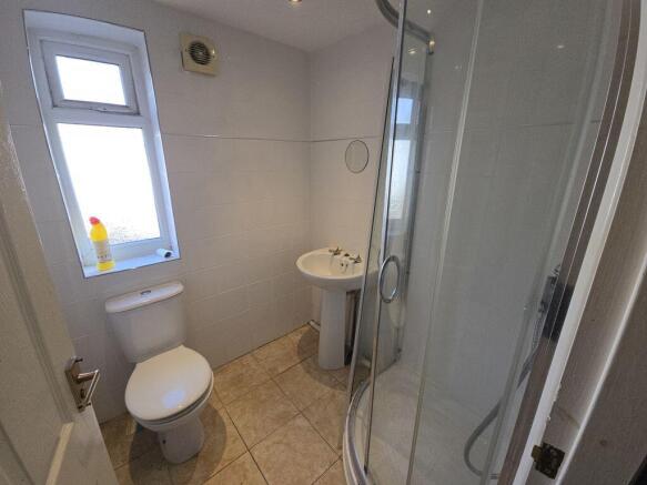 Bathroom to Ground Floor