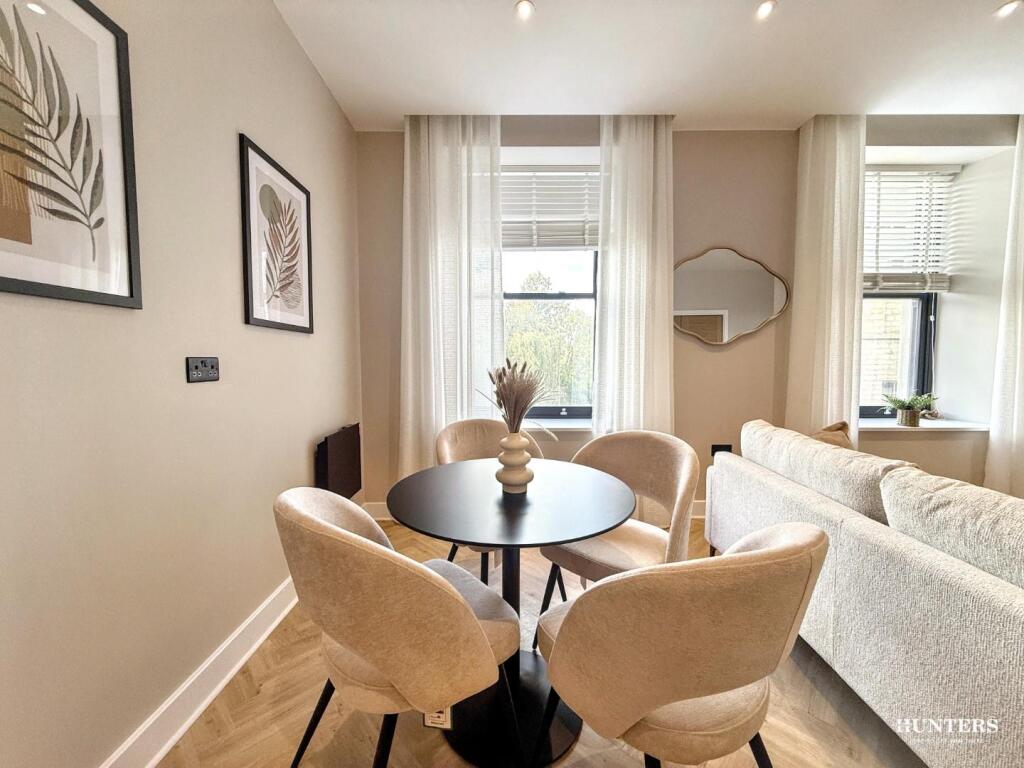 Apartment in Kirklees, Eightlands, Savile Town - More