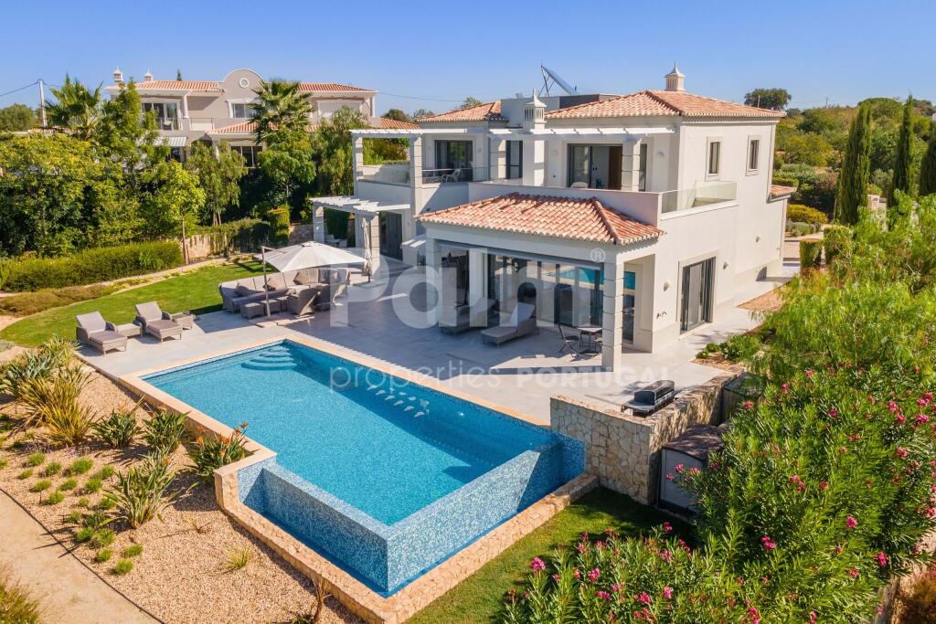 Main image of property: Algarve, Lagoa