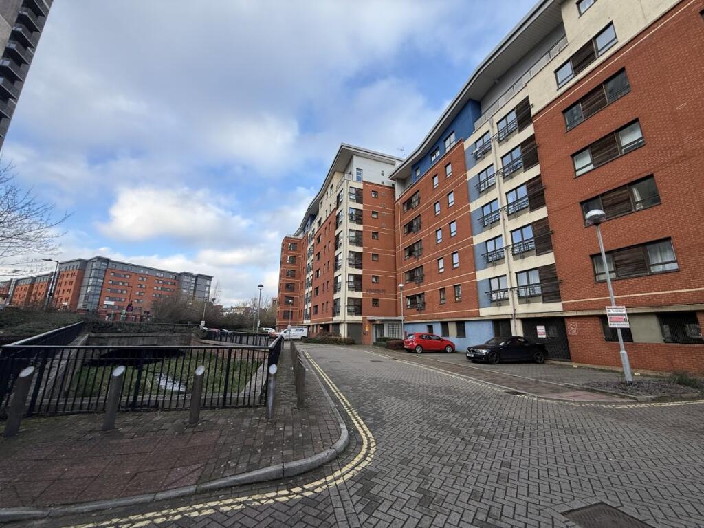 Main image of property: Pinsent, Sheffield