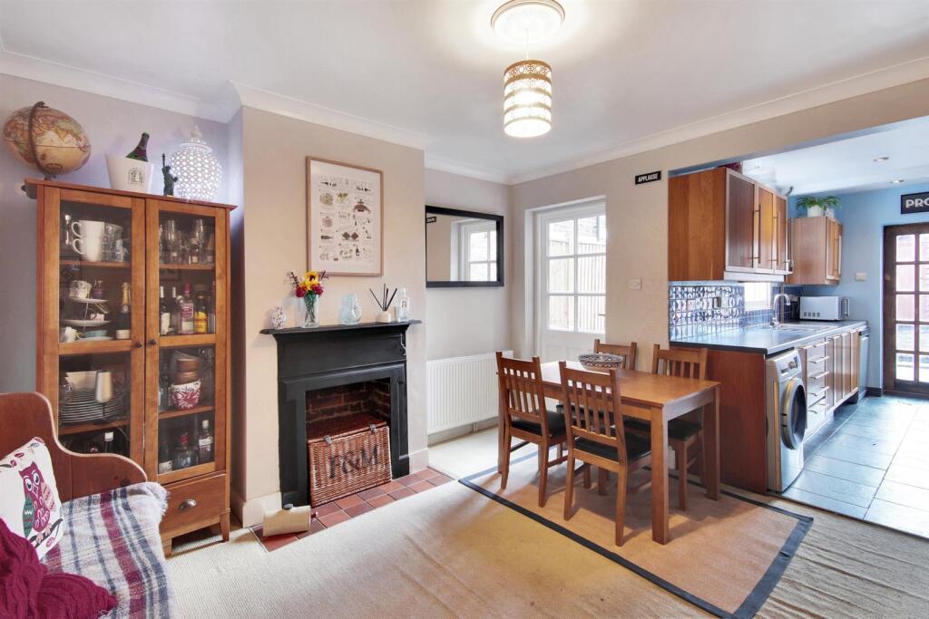 House in Tonbridge and Malling, Kent - View 4