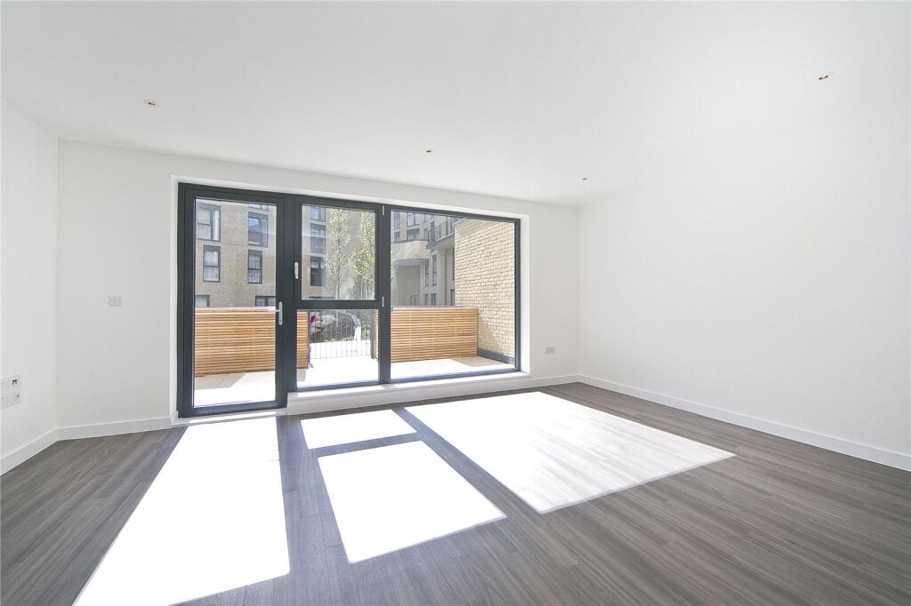 Main image of property: Goldsmiths Row, Hackney, London, E2