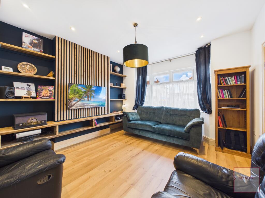 House in Crewe, Shavington cum Gresty - View 4