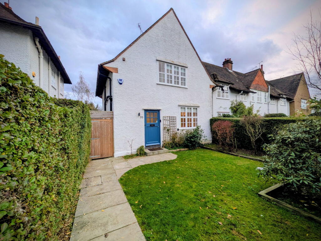 Main image of property: Asmuns Hill, London, NW11 6ET