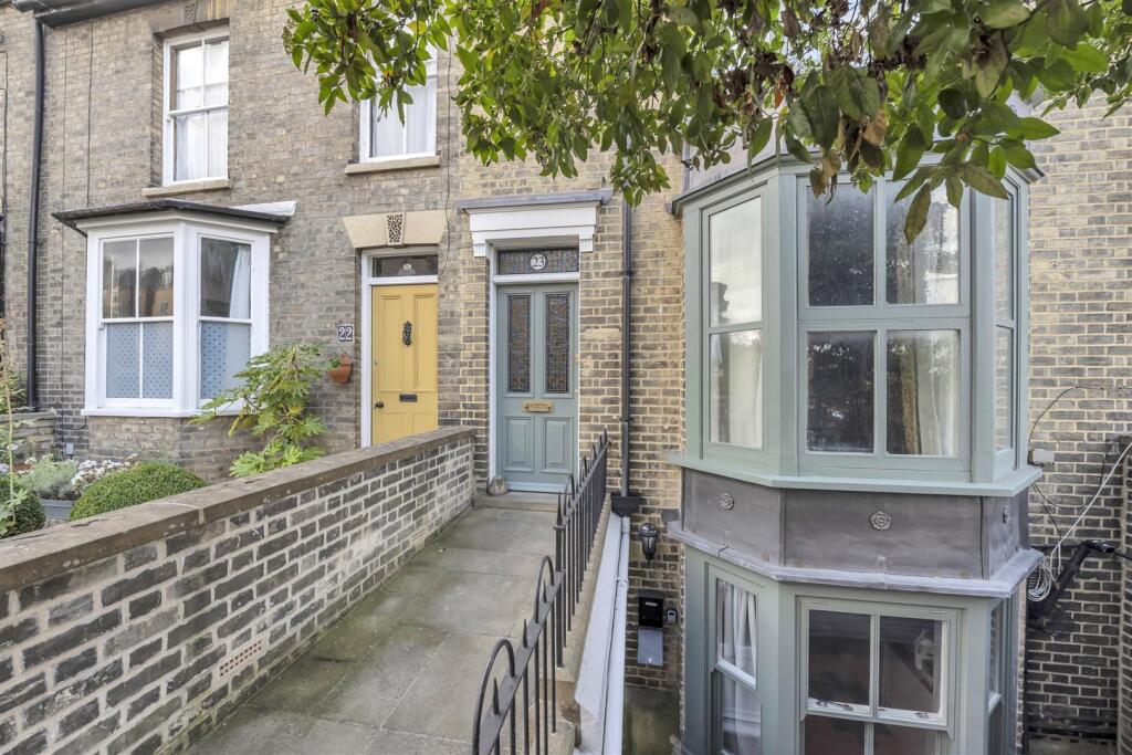 4-bed house on St. Andrews Street North, Bury St Edmunds, £595,000