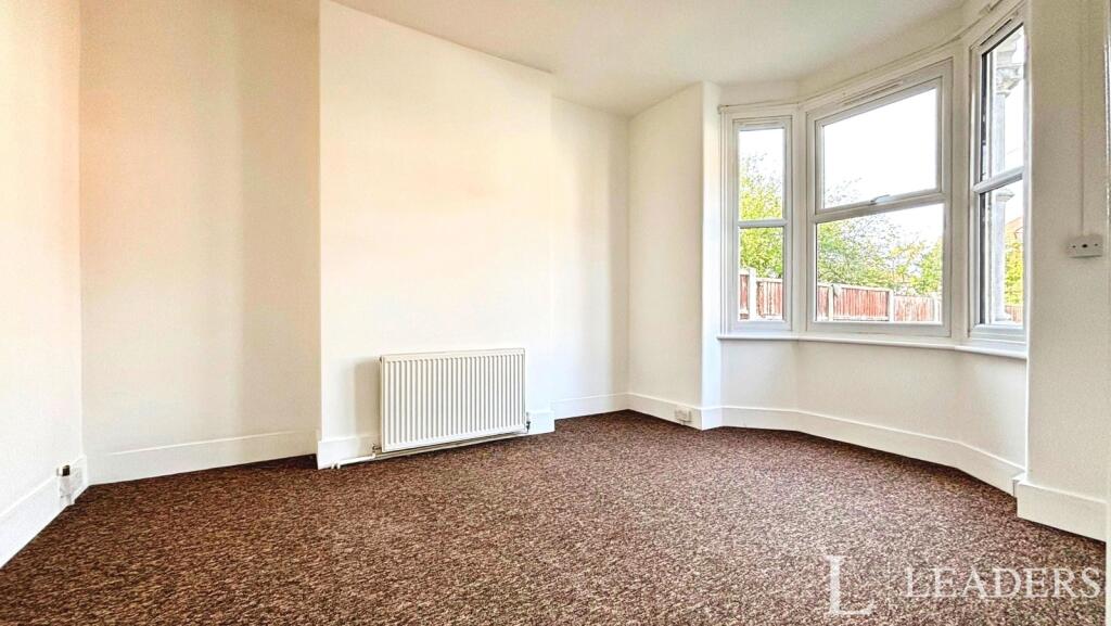 House in Southend-on-Sea - View 2