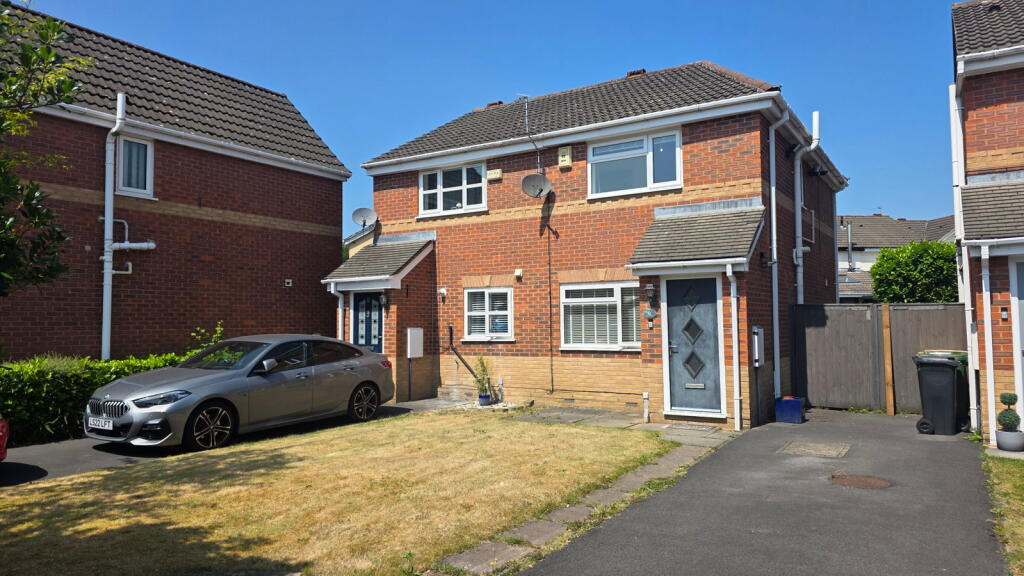Main image of property: Edenbridge Drive, Stoneclough M26 1GN