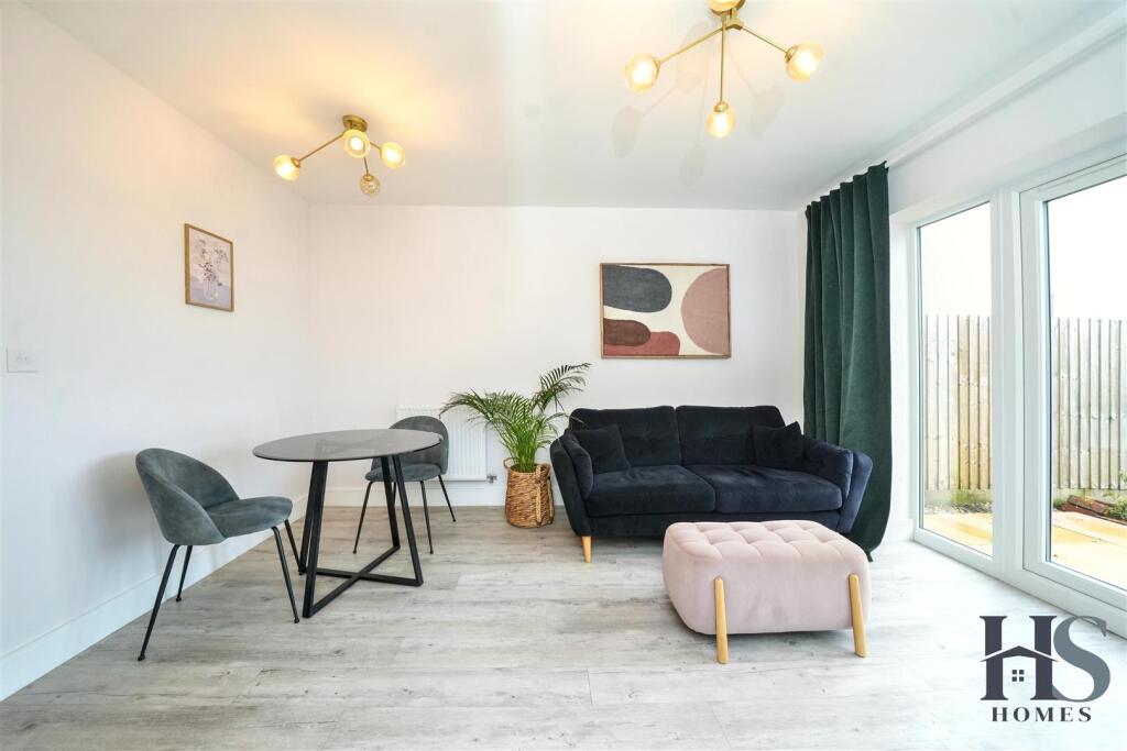 Additional image 3 of Russell Street, Cofton Hackett, Birmingham