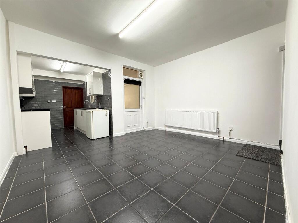 House in Wolverhampton - View 4
