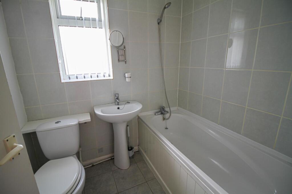 Apartment in Nottingham - View 4