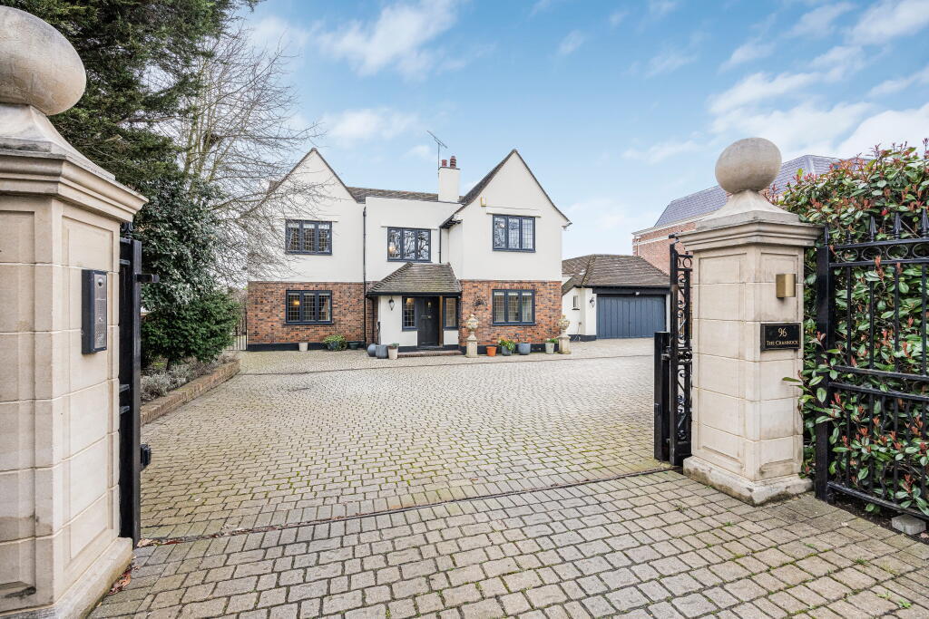 Main image of property: Manor Road, Chigwell, Essex, IG7
