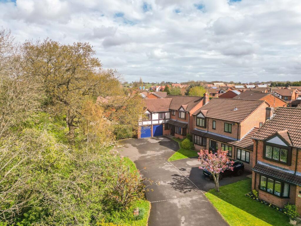 Main image of property: Canterbury Way, Nuneaton, CV11