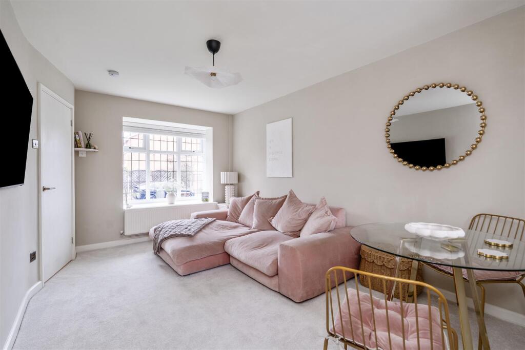 Additional image 3 of Stoneythorpe Close, Solihull