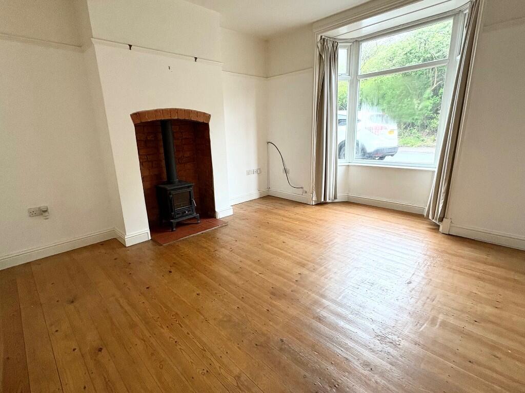 54 Mayfield Road, Ashbourne, Derbyshire, DE6 1AS photo 3