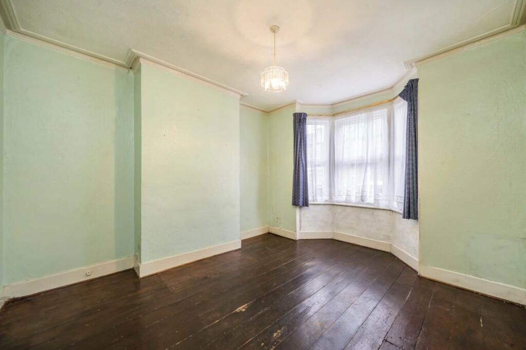 House in London, West Ealing, Hanwell - View 2