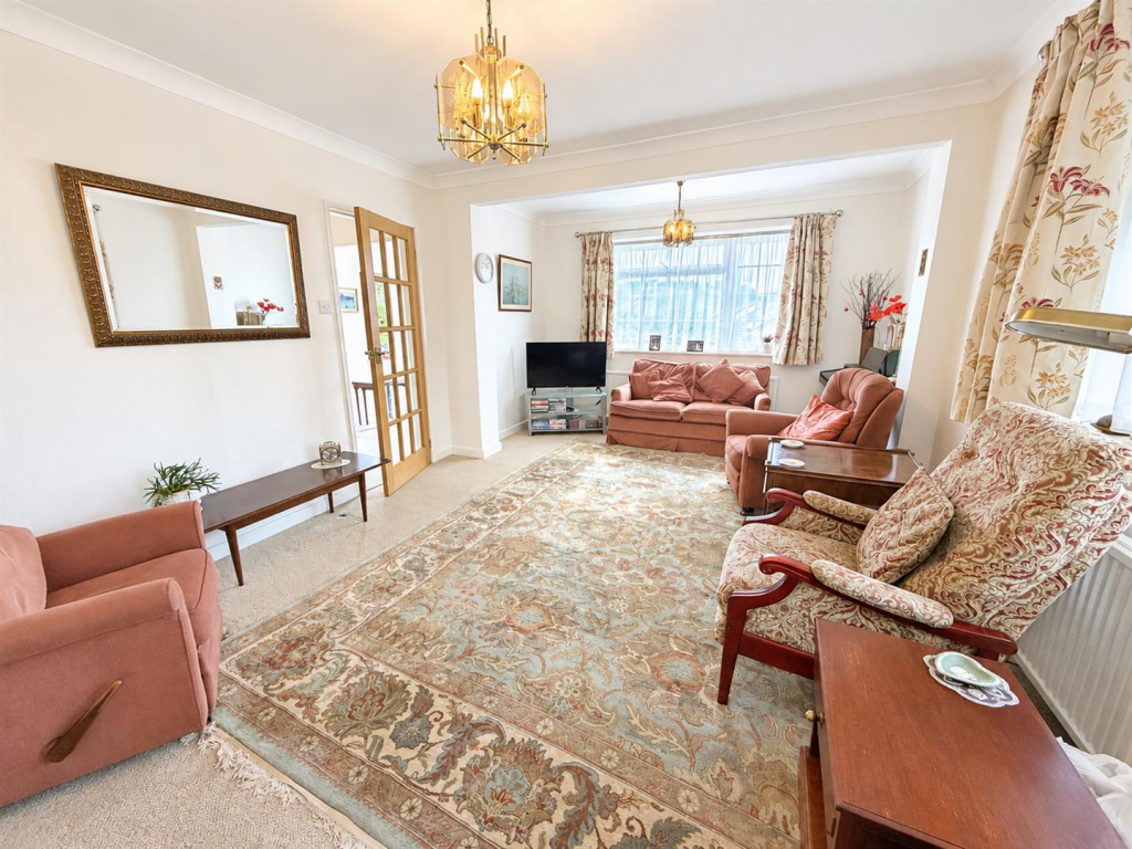 House in Gloucester - View 3