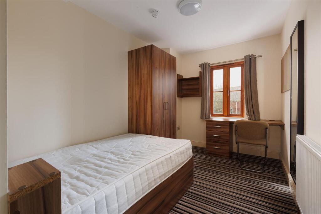Apartment in Coventry - View 5