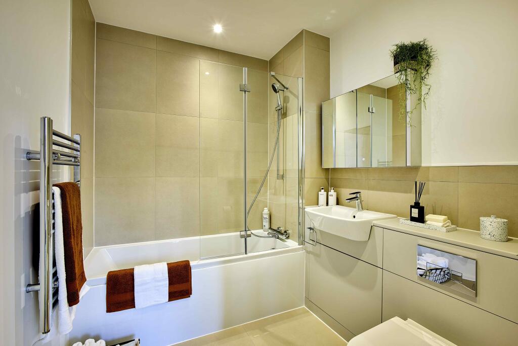 Apartment in London - View 5