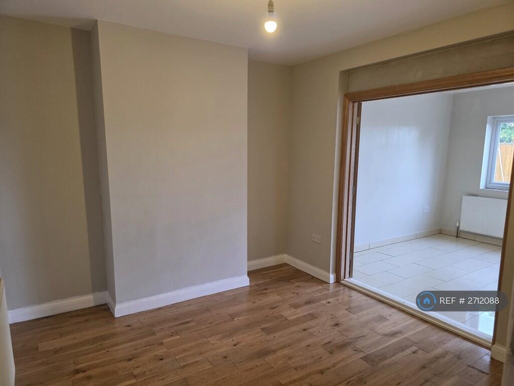 Main image of property: Rushden Gardens, Ilford, IG5