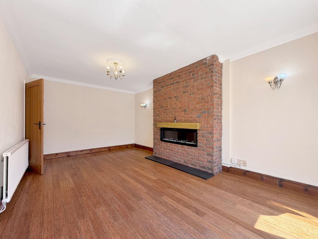 House in Hengoed, Tredomen, Gelligaer - View 5