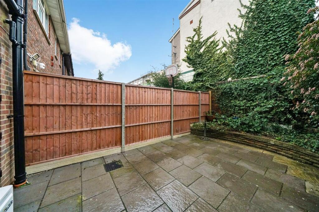 Property photo 8