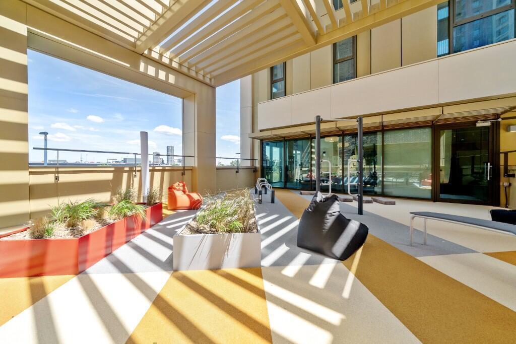 Apartment in London - View 2