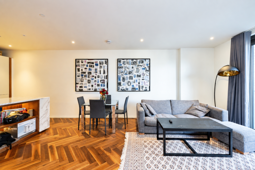 Apartment in London - View 5