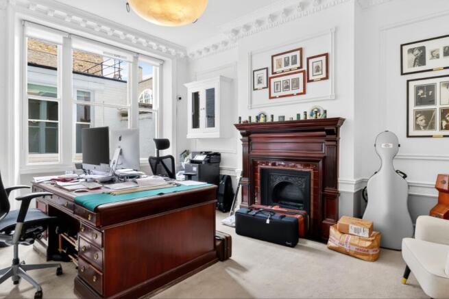 30 Queen Anne Street, London W1G 8HX