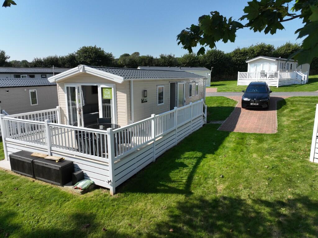 2-bed caravan on The Maples 58, Meadow Lakes, Hewas Water PL26 7JG, £49,995