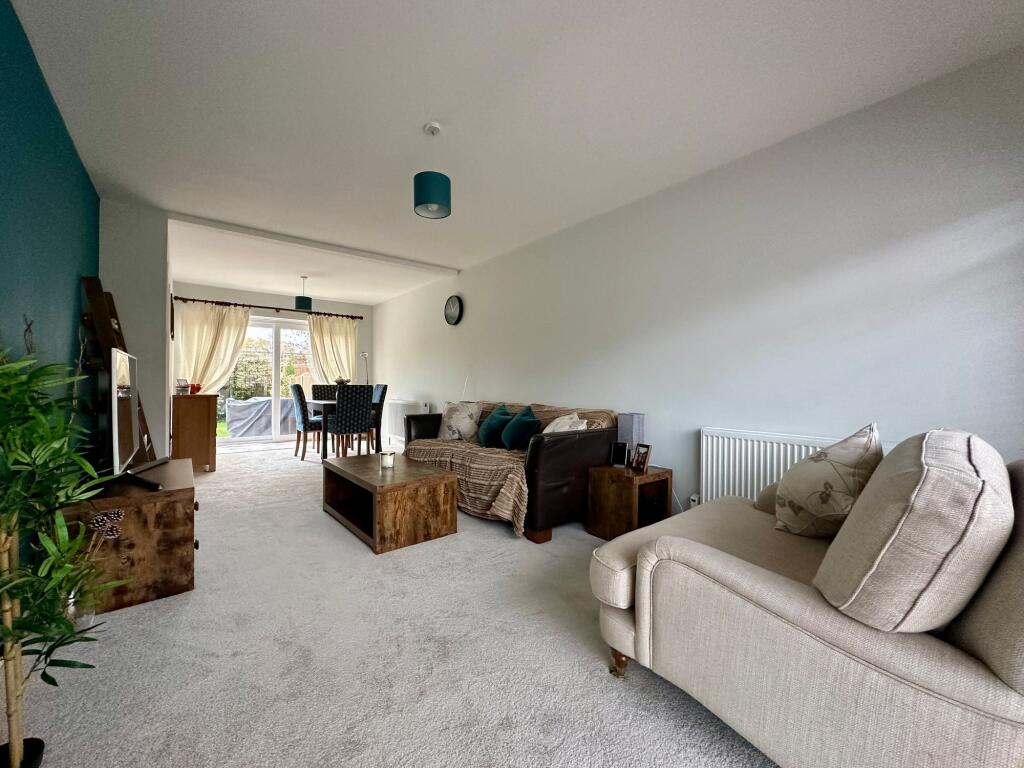4-bed semi-detached on Homefield Close, Billericay, CM11, £475,000
