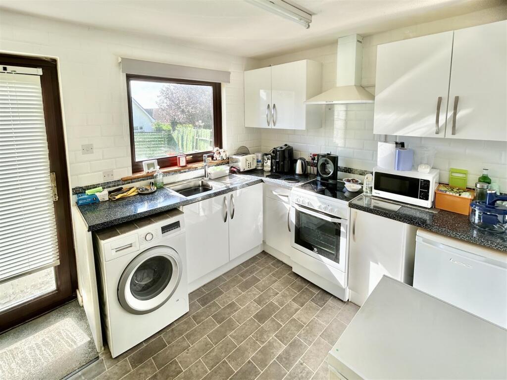House in Truro - View 5
