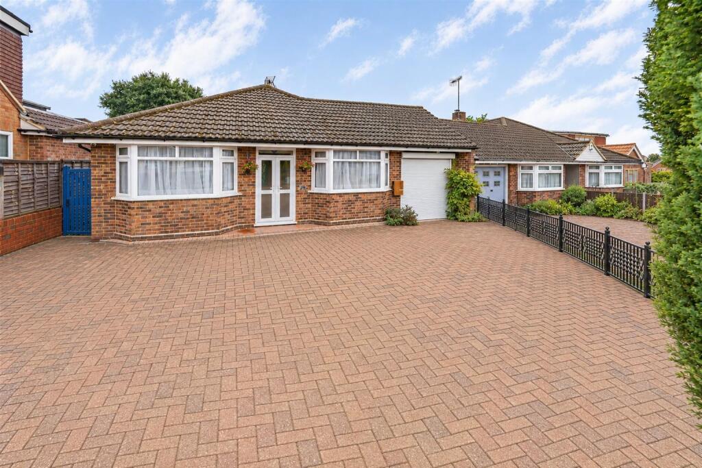 Main image of property: Jenkins Avenue, Bricket Wood, St. Albans