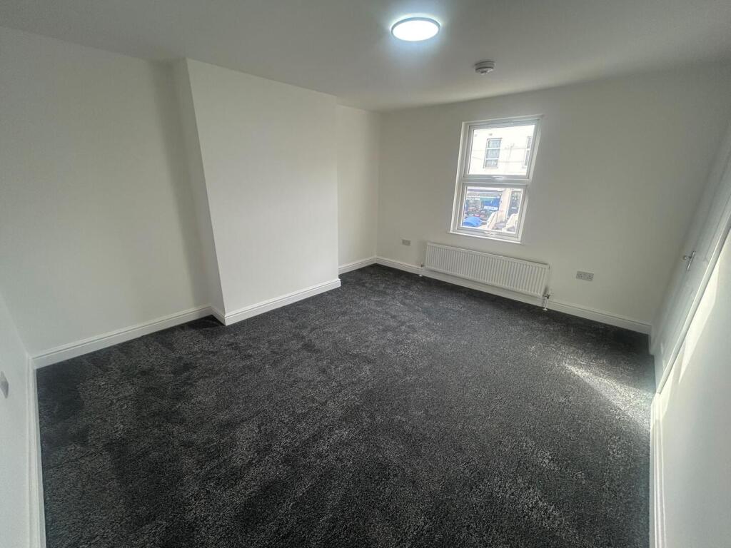 House in Dartford - View 5