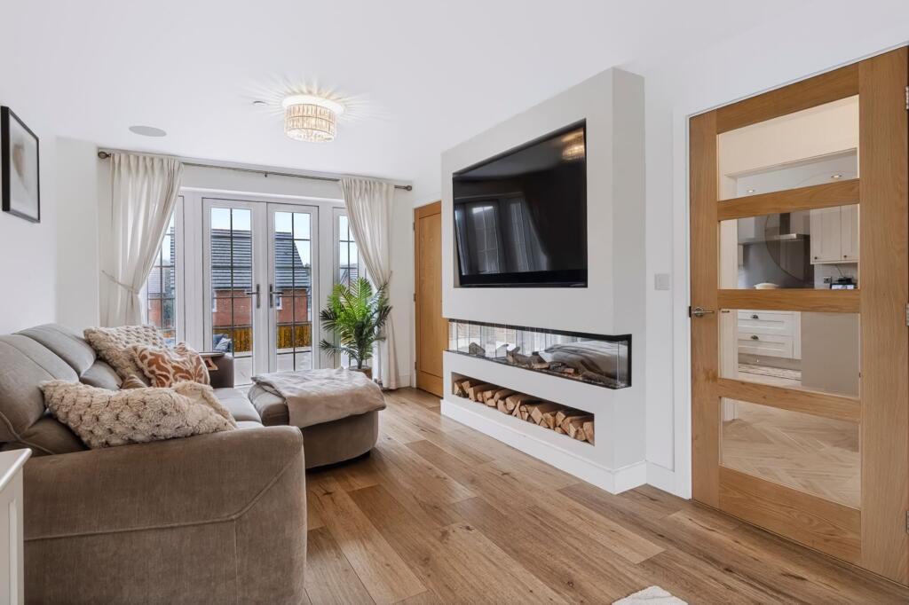 House in Cardiff, Tonyrefail - View 5