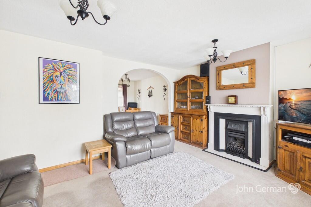 House in Burton-on-Trent, Outwoods - View 4