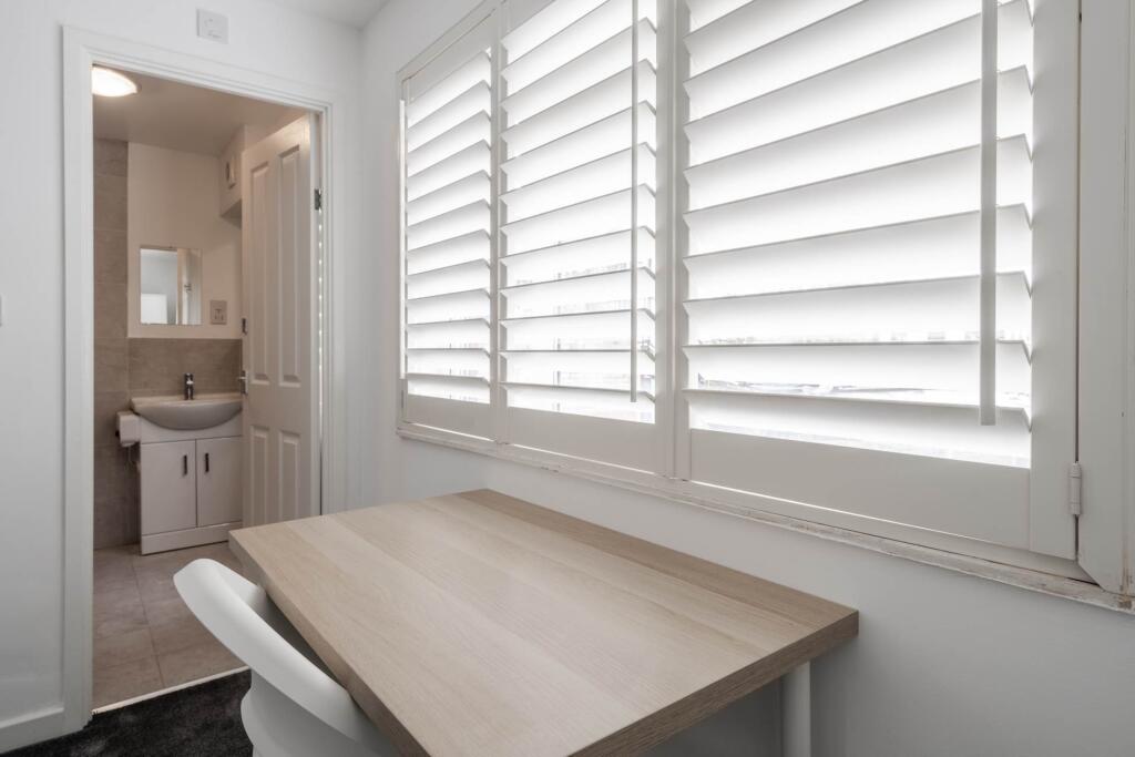 House in Tameside, Greater Manchester - View 4