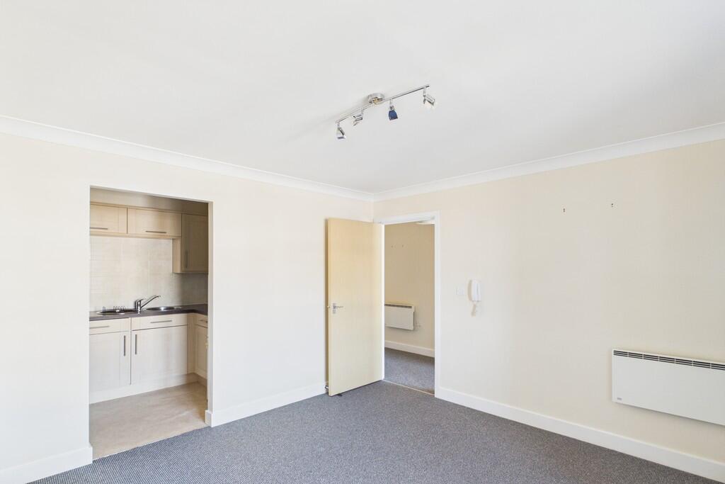 Apartment in Lancaster - More