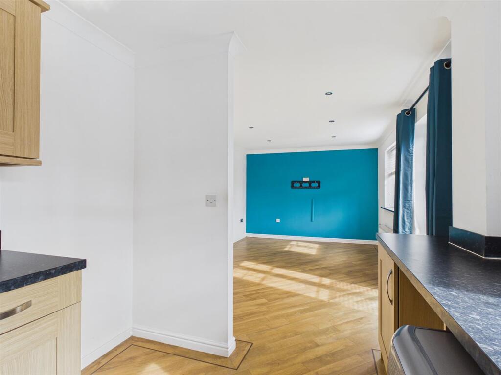 Apartment in Ingleby Barwick, Broom Hill, Stockton-on-Tees - View 4