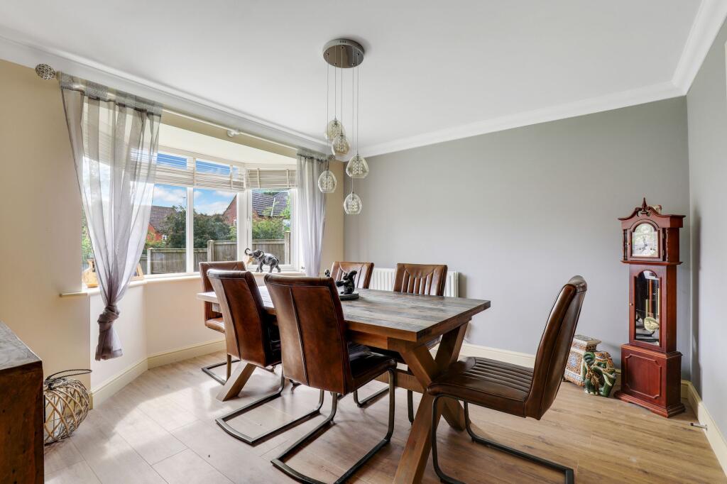 Paddock Close, Mansfield, NG18 - View 6