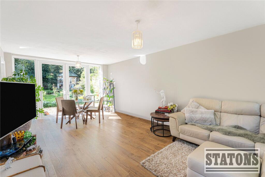 House in Barnet, Hadley Wood - View 5