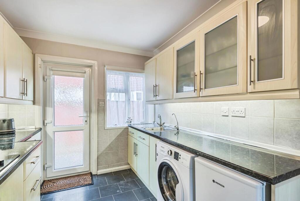 Dominion Road, WORTHING, West Sussex, BN14 - View 6